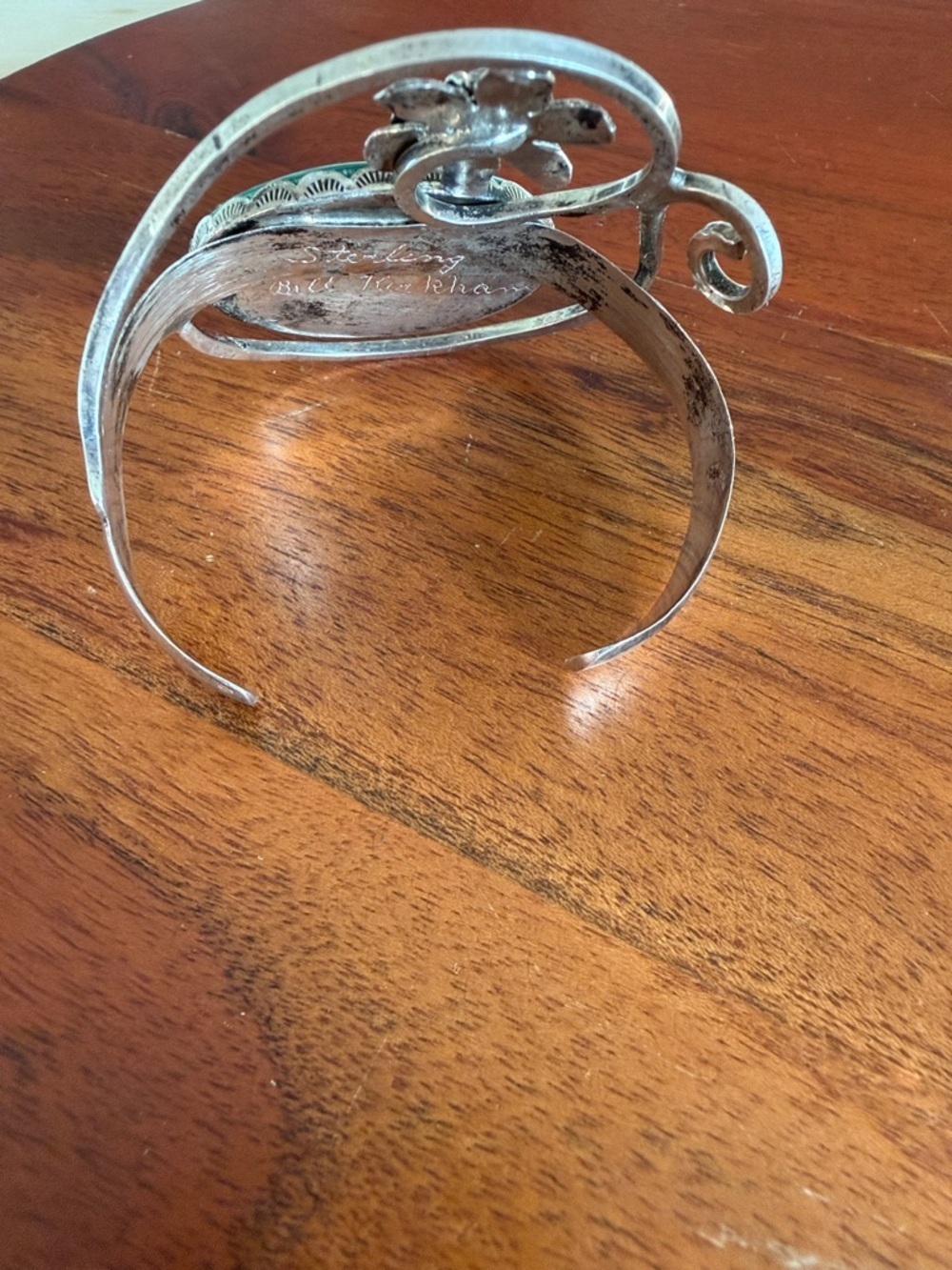 Signed By Navajo Artist Bill Kirkham Sterling Silver Cuff with Malachite - Picture 3 of 12